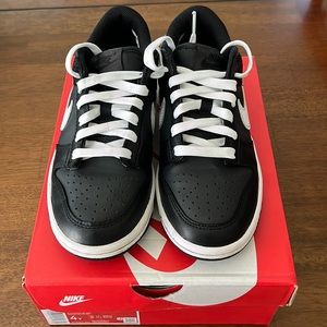 Youth Nike dunks